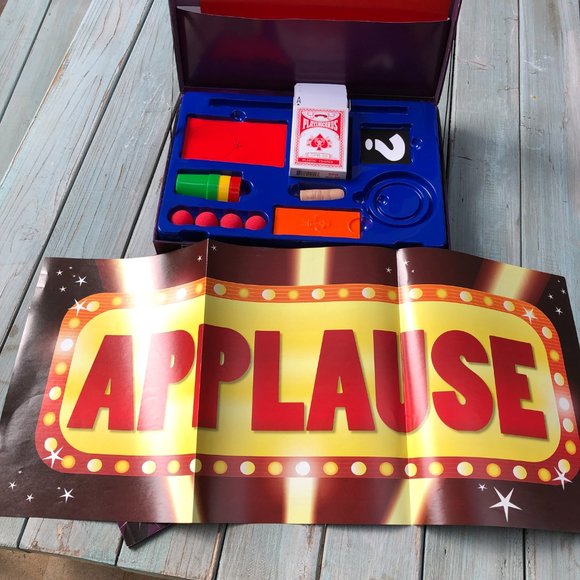 The Real Magic Kit Box of Tricks - Picture 8 of 13